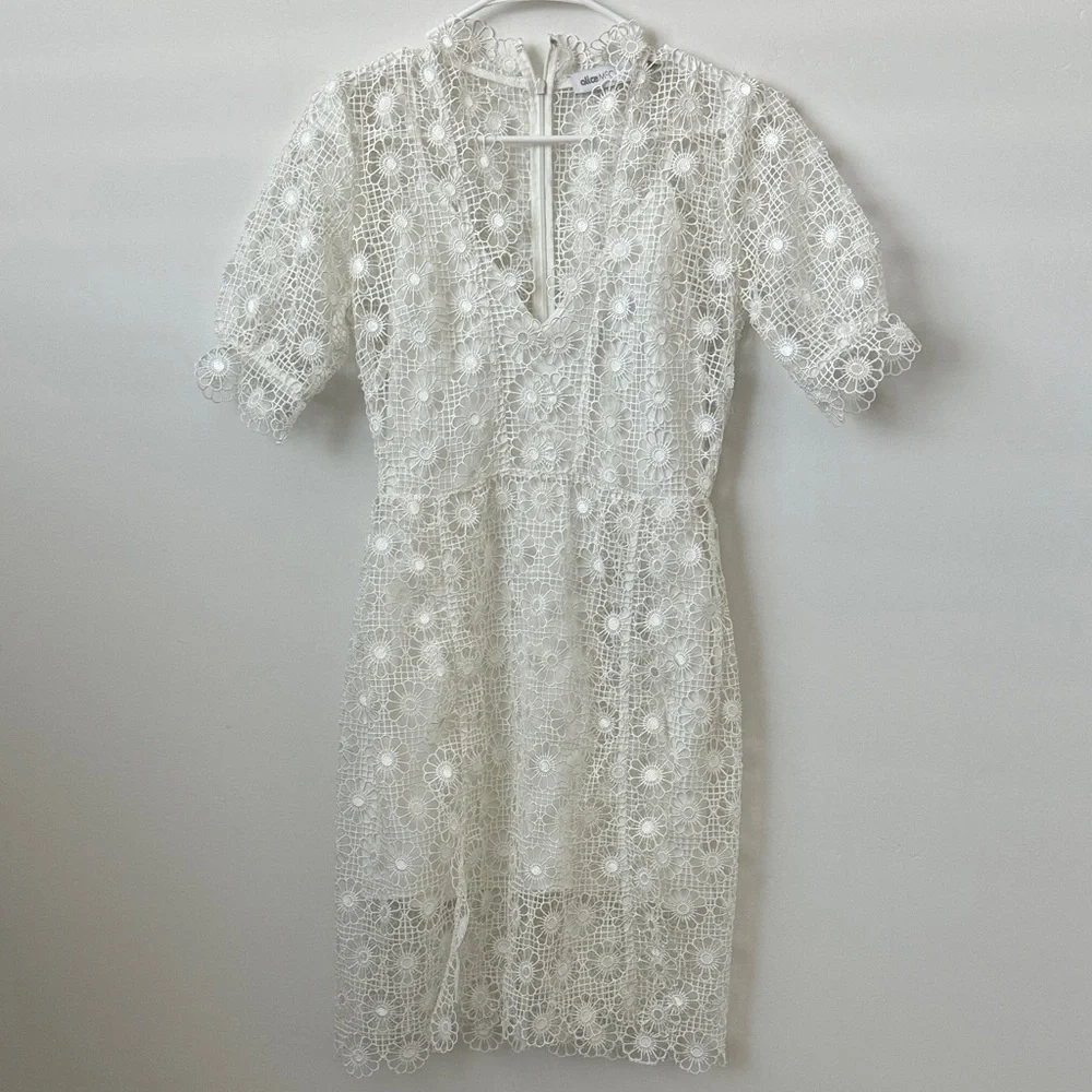 Alice McCall White Floral Eyelet Lace Mini Dress Size: 6